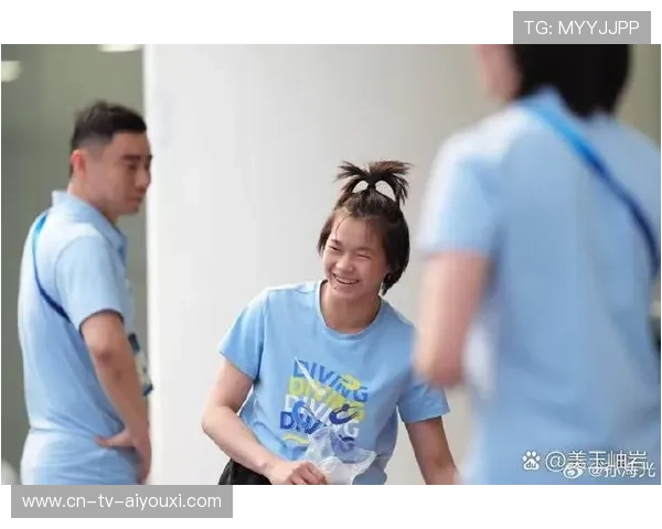 世界冠军跳水失误！空翻变肚子摔